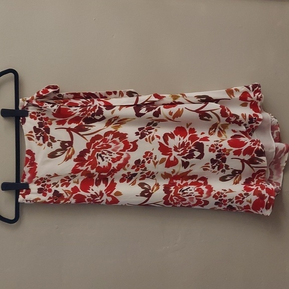 LOVERS AND FRIENDS Red Floral Printed Wrap Midi Skirt - Picture 5 of 14